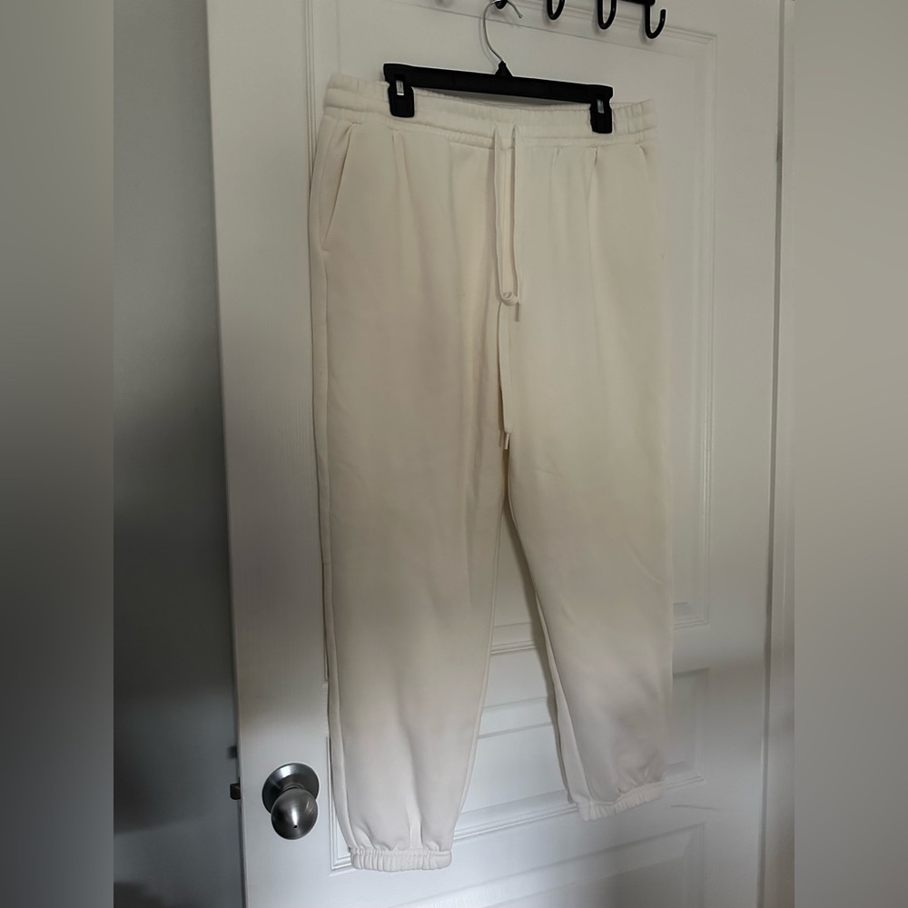 White Super Soft Fabletics Sweatpants